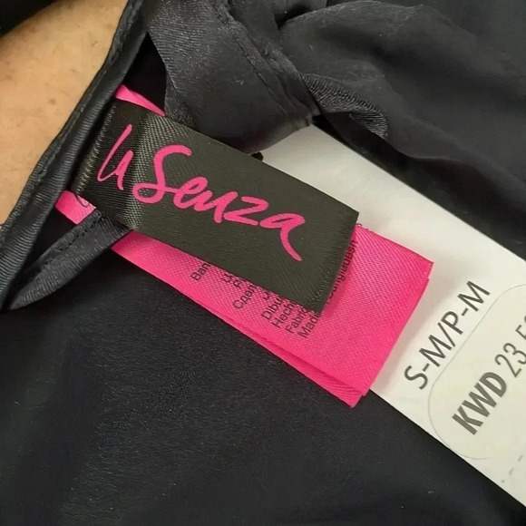 NEW ✨ LA SENZA Black Satin Robe With Lace Trim New With Tags Size S-M - Picture 4 of 8